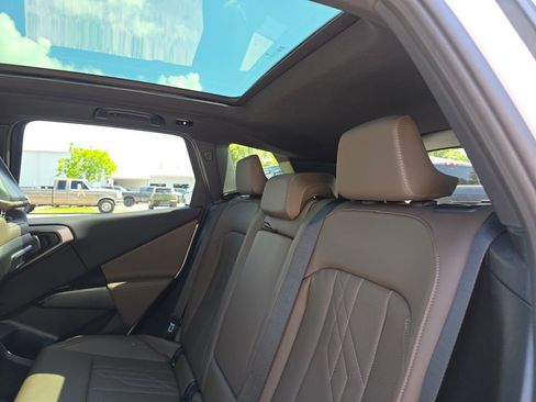 Used 2025 BMW X3 xDrive30 w/ M Sport Package AWD/4WD image 21