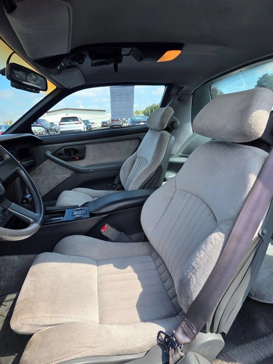 Used 1987 Pontiac Firebird Trans Am RWD image 12