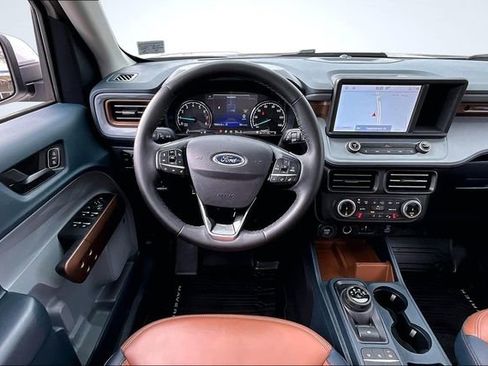 Used 2023 Ford Maverick Lariat w/ Lariat Luxury Package image 11