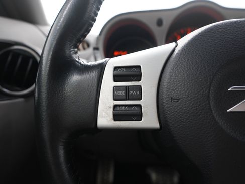 Used 2006 Nissan 350Z Touring RWD image 19