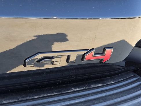 Used 2023 GMC Yukon AT4 w/ AT4 Premium Plus Package AWD/4WD image 9