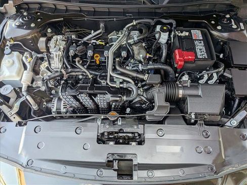 Used 2025 Nissan Altima 2.5 SV FWD image 21
