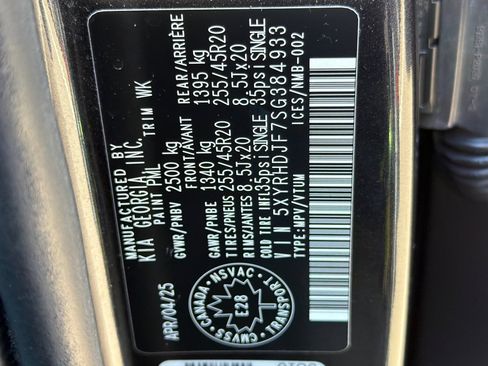 Used 2025 Kia Sorento EX AWD/4WD image 29