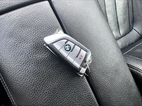 Used 2020 BMW 740i w/ M Sport Package RWD image 35