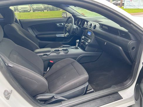 Used 2021 Ford Mustang Coupe RWD image 10