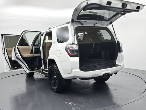 Used 2019 Toyota 4Runner SR5 Premium AWD/4WD image 60