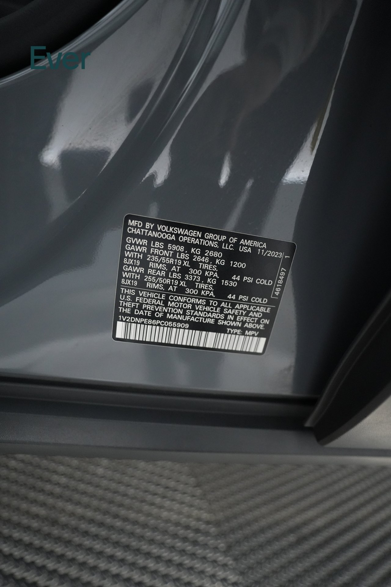 Used 2023 Volkswagen ID.4 Pro AWD/4WD image 25