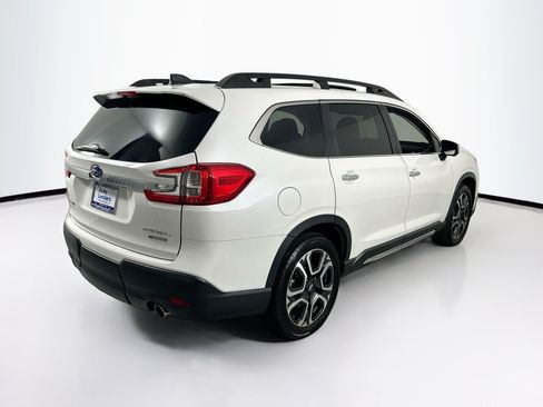 Used 2023 Subaru Ascent Touring AWD/4WD image 5