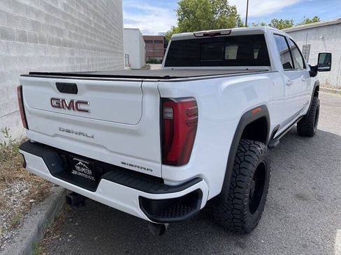 Used 2024 GMC Sierra 3500 Denali w/ Denali Reserve Package AWD/4WD image 7