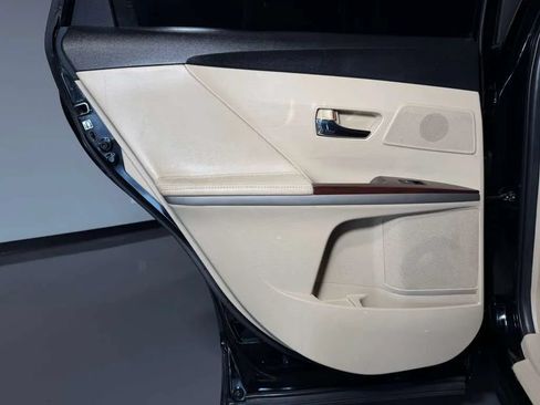Used 2015 Toyota Venza XLE w/ XLE Premium Package FWD image 17