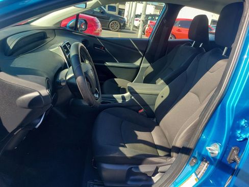 Used 2022 Toyota Prius L Eco image 19