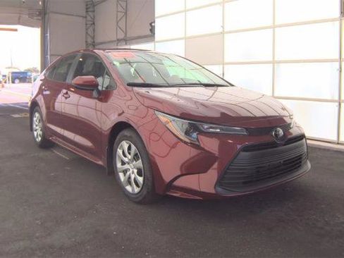 Used 2026 Toyota Corolla LE FWD image 2
