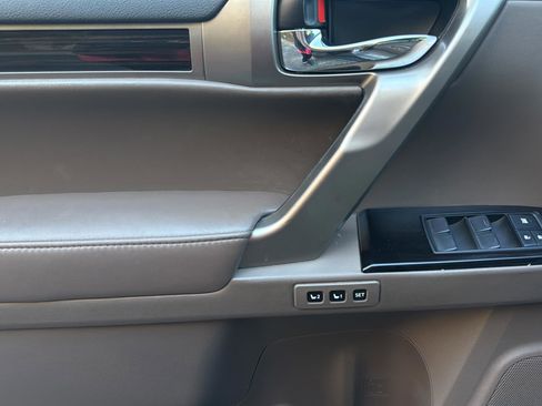 Used 2017 Lexus GX 460 Premium w/ Navigation Package image 44