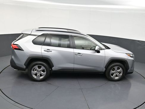 Used 2024 Toyota RAV4 XLE w/ Convenience Package image 17