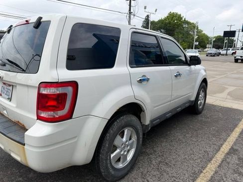 Used 2012 Ford Escape XLS AWD/4WD image 7