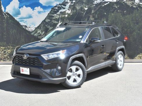 Certified 2019 Toyota RAV4 XLE w/ Carpet Mat Package image 6
