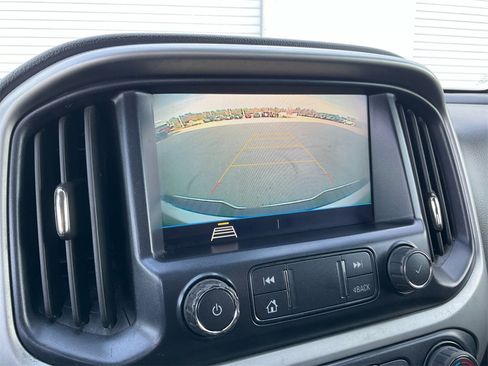 Used 2022 Chevrolet Colorado LT w/ Fleet Safety Package image 22