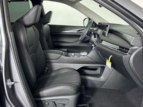 Certified 2026 INFINITI QX60 Luxe w/ Cargo Package image 30