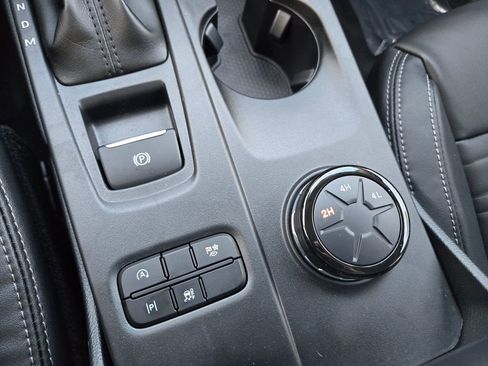 New 2025 Ford Ranger Lariat w/ Trailer Tow Package image 17