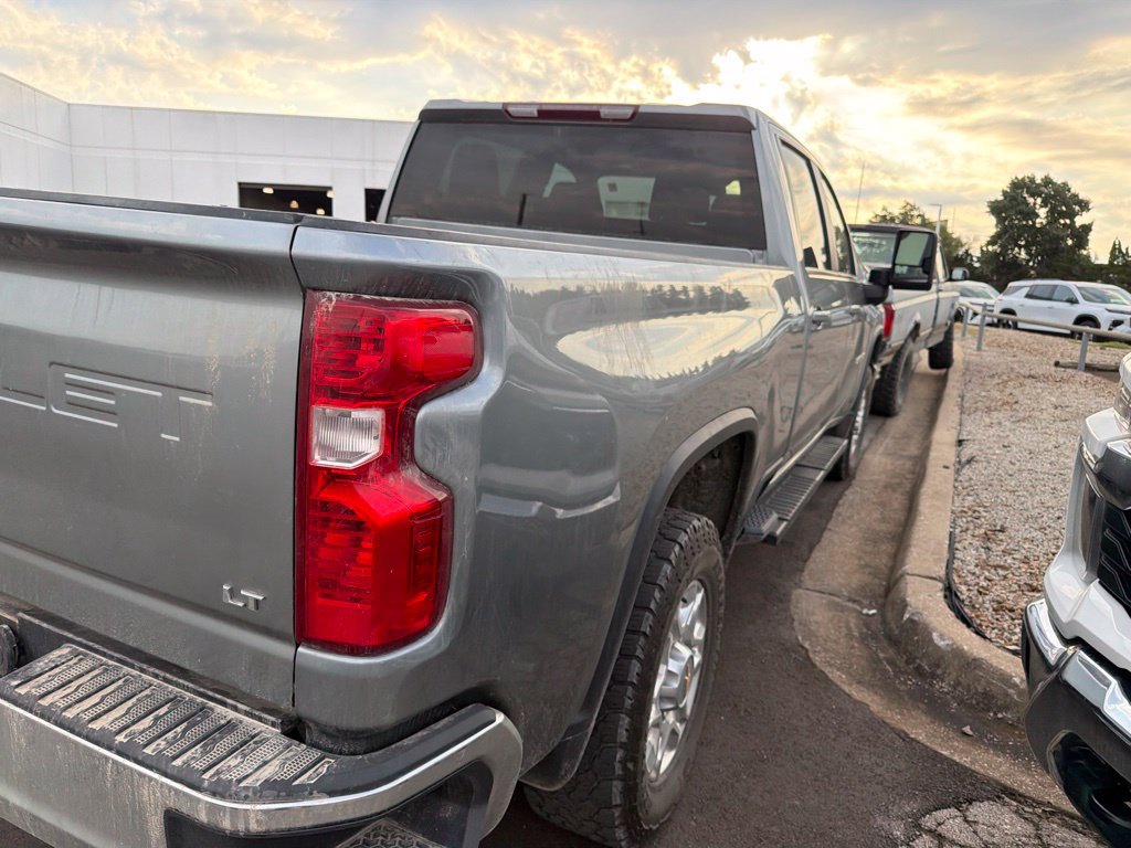 Used 2024 Chevrolet Silverado 2500 LT w/ Z71 Off-Road Package AWD/4WD image 5