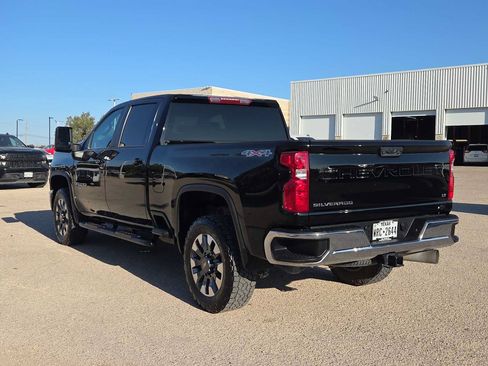 Used 2025 Chevrolet Silverado 2500 LT AWD/4WD image 6