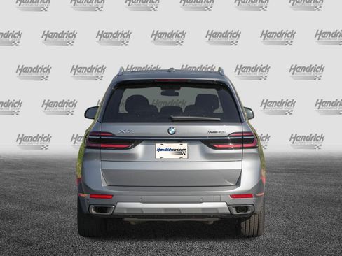 Certified 2025 BMW X7 xDrive40i image 8