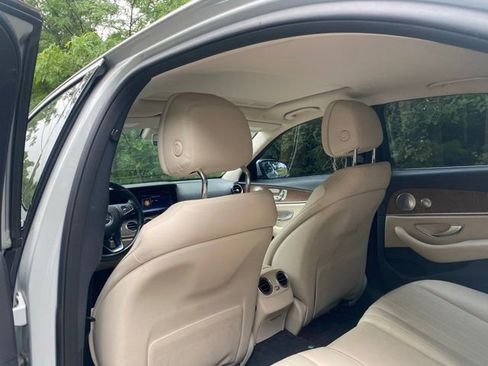 Used 2017 Mercedes-Benz E 300 4MATIC image 13