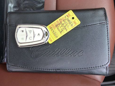 Used 2021 Cadillac XT5 Premium Luxury FWD image 44