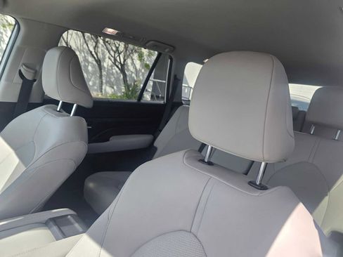 Used 2024 Toyota Grand Highlander XLE image 26