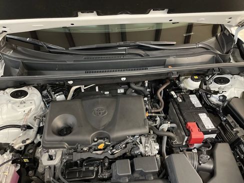 Certified 2025 Toyota RAV4 XLE AWD/4WD image 9