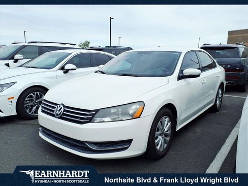 Used 2013 Volkswagen Passat 2.5 S image 1