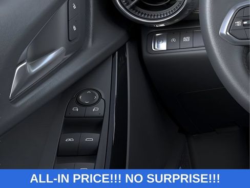 New 2026 Chevrolet Equinox LT w/ Convenience Package II FWD image 22