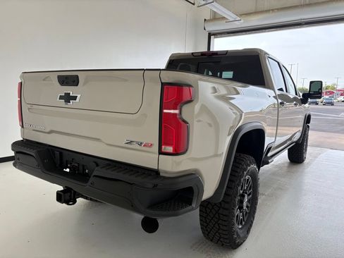 New 2026 Chevrolet Silverado 2500 ZR2 AWD/4WD image 25