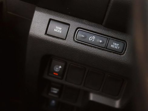 Used 2022 Nissan Frontier Pro-X w/ Technology Package RWD image 21