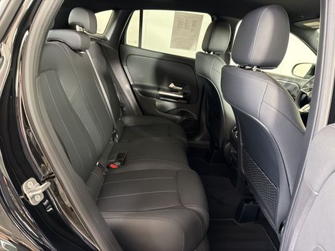Certified 2025 Mercedes-Benz GLA 250 image 29