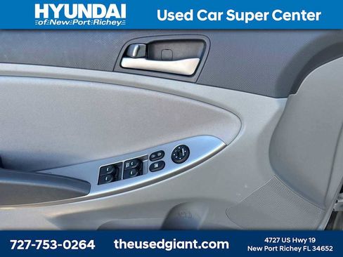 Used 2016 Hyundai Accent SE image 9