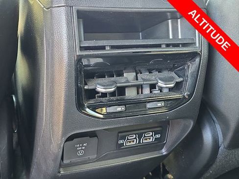Certified 2023 Jeep Grand Cherokee Altitude image 28