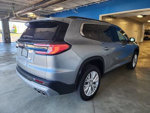 Used 2024 GMC Acadia Elevation AWD/4WD image 4