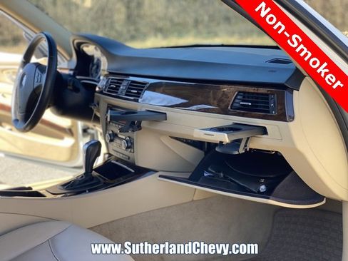 Used 2010 BMW 328i xDrive Sedan image 17