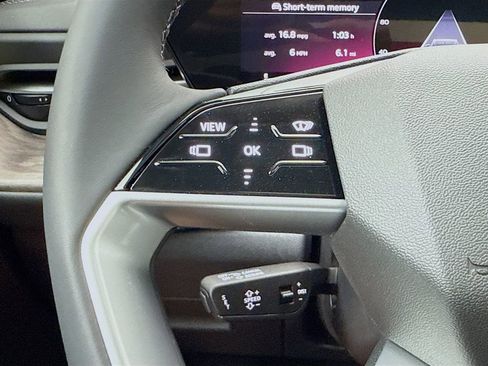 Used 2025 Audi Q5 Premium Plus image 12