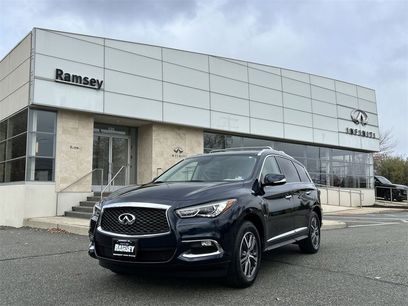 Certified 2019 INFINITI QX60 Luxe w/ Essential Package