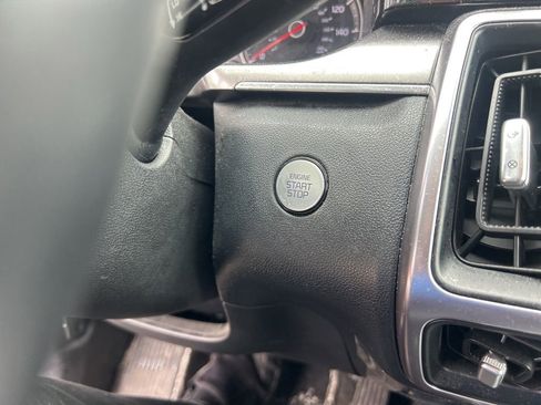 Certified 2024 Kia Sorento EX AWD/4WD image 16