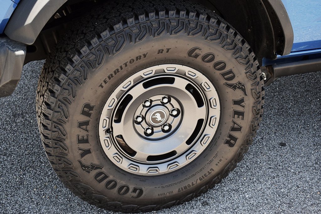 Used 2025 Ford Bronco Badlands AWD/4WD image 7