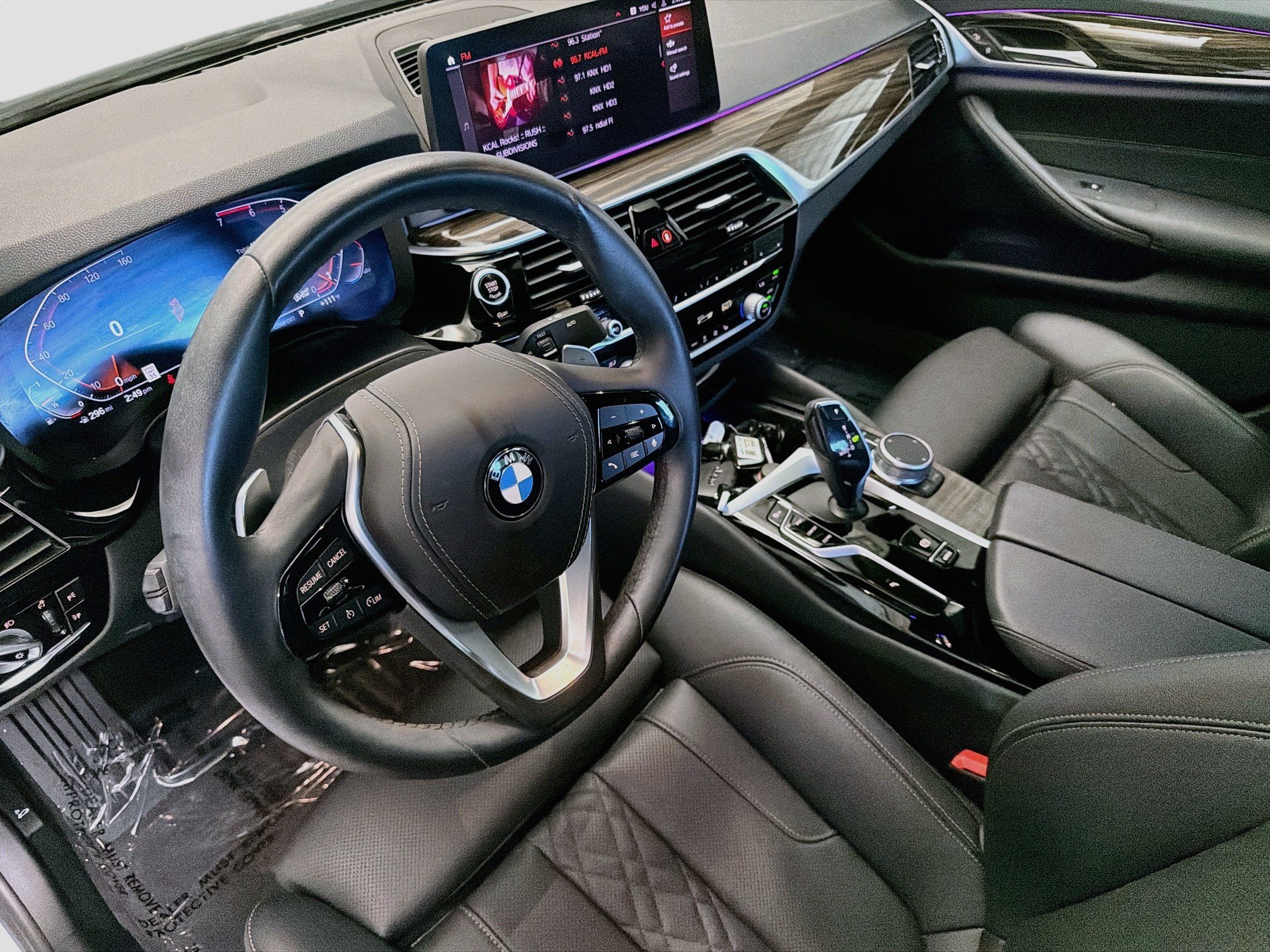Used 2022 BMW 530i w/ M Sport Package RWD image 7