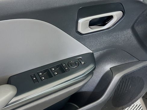 Used 2025 Kia K4 LXS image 15