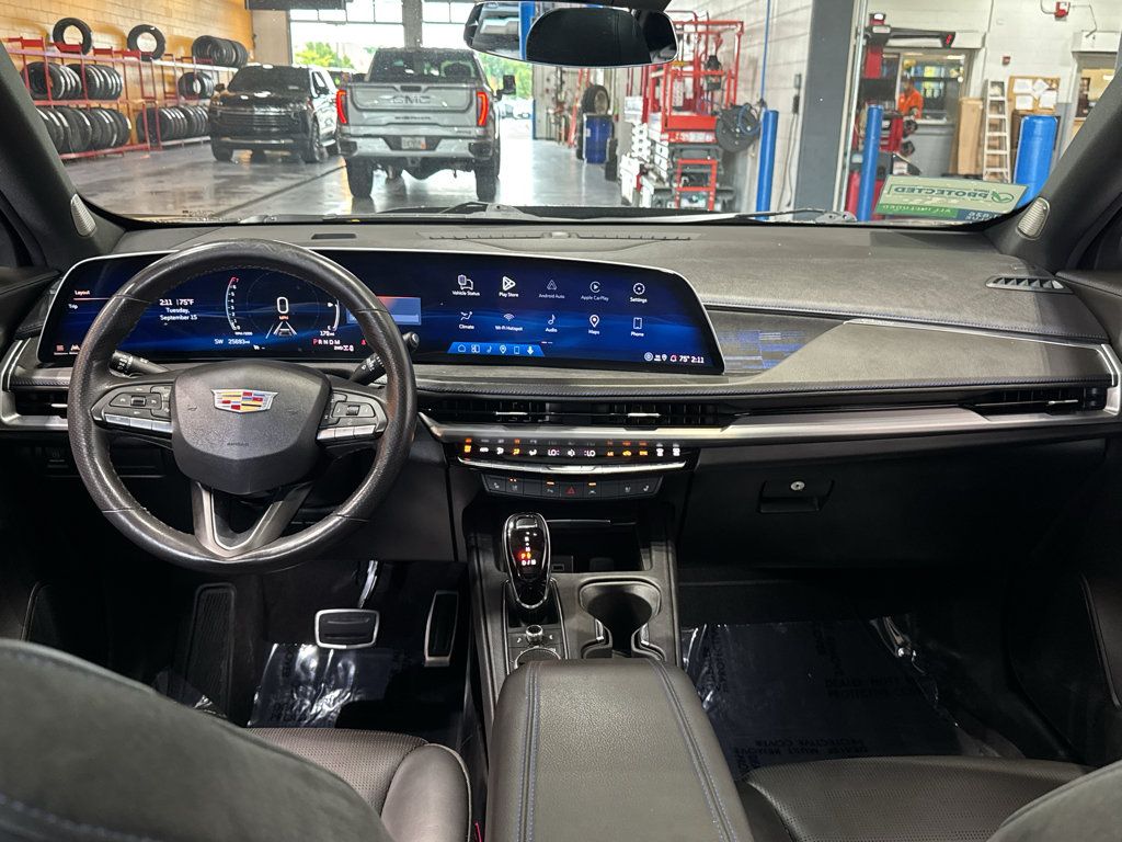 Used 2024 Cadillac XT4 Sport AWD/4WD image 13