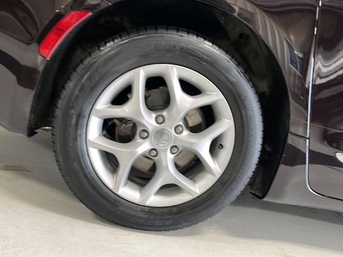 Used 2018 Chrysler Pacifica Touring-L Plus w/ Advanced Safetytec Group image 25