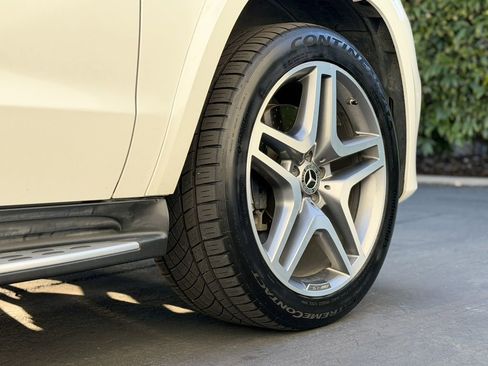 Used 2018 Mercedes-Benz GLS 550 4MATIC image 14
