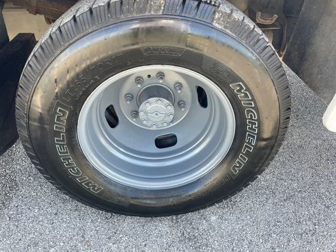 Used 2012 Ford F350 XL w/ PWR Equipment Group RWD image 8