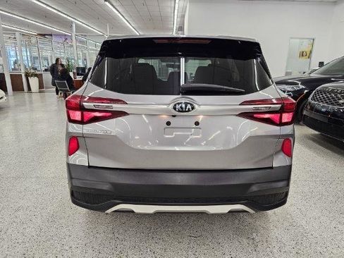 Used 2021 Kia Seltos LX image 5
